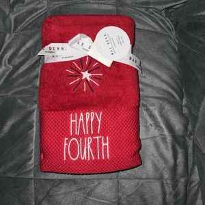 Rae Dunn HAPPY FOURTH Hand Towel Set